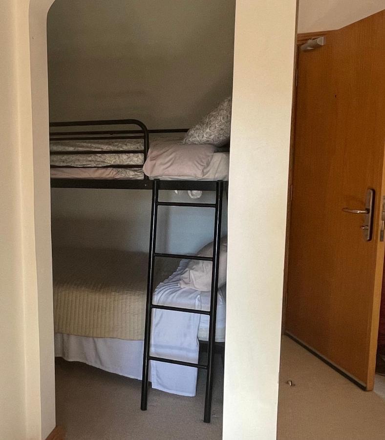 O'Domhnaill'S Guesthouse - Lig Do Scith Carraroe Bagian luar foto